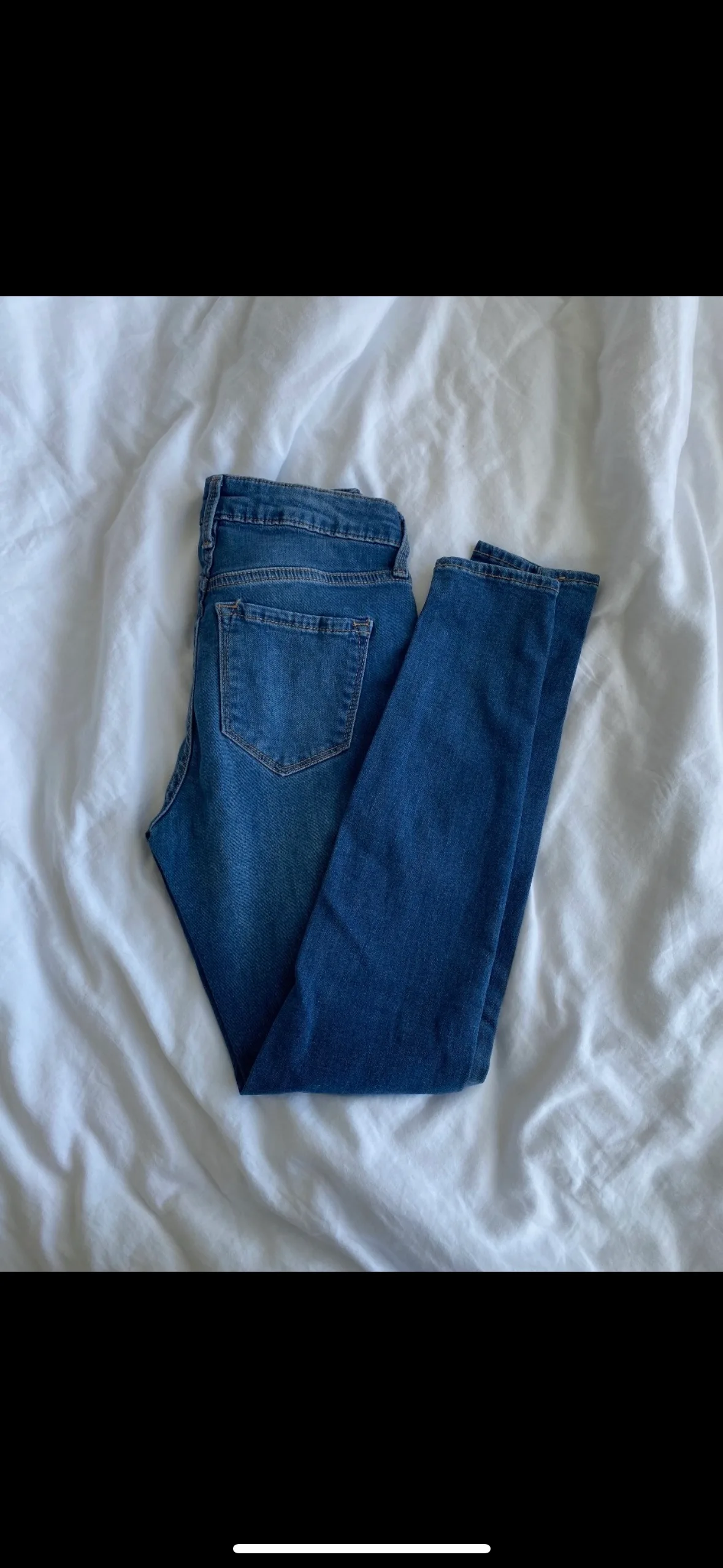 Old Navy Skinny Jeans - Size 2 Petite thumbnail