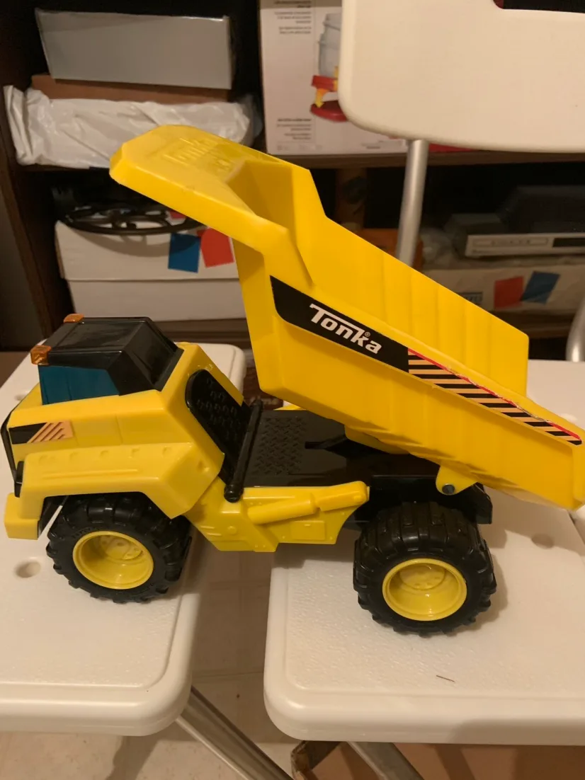 Tonka  dump truck thumbnail