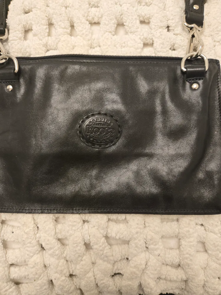 Roots Black Genuine Leather Crossbody Bag image indicator(3)