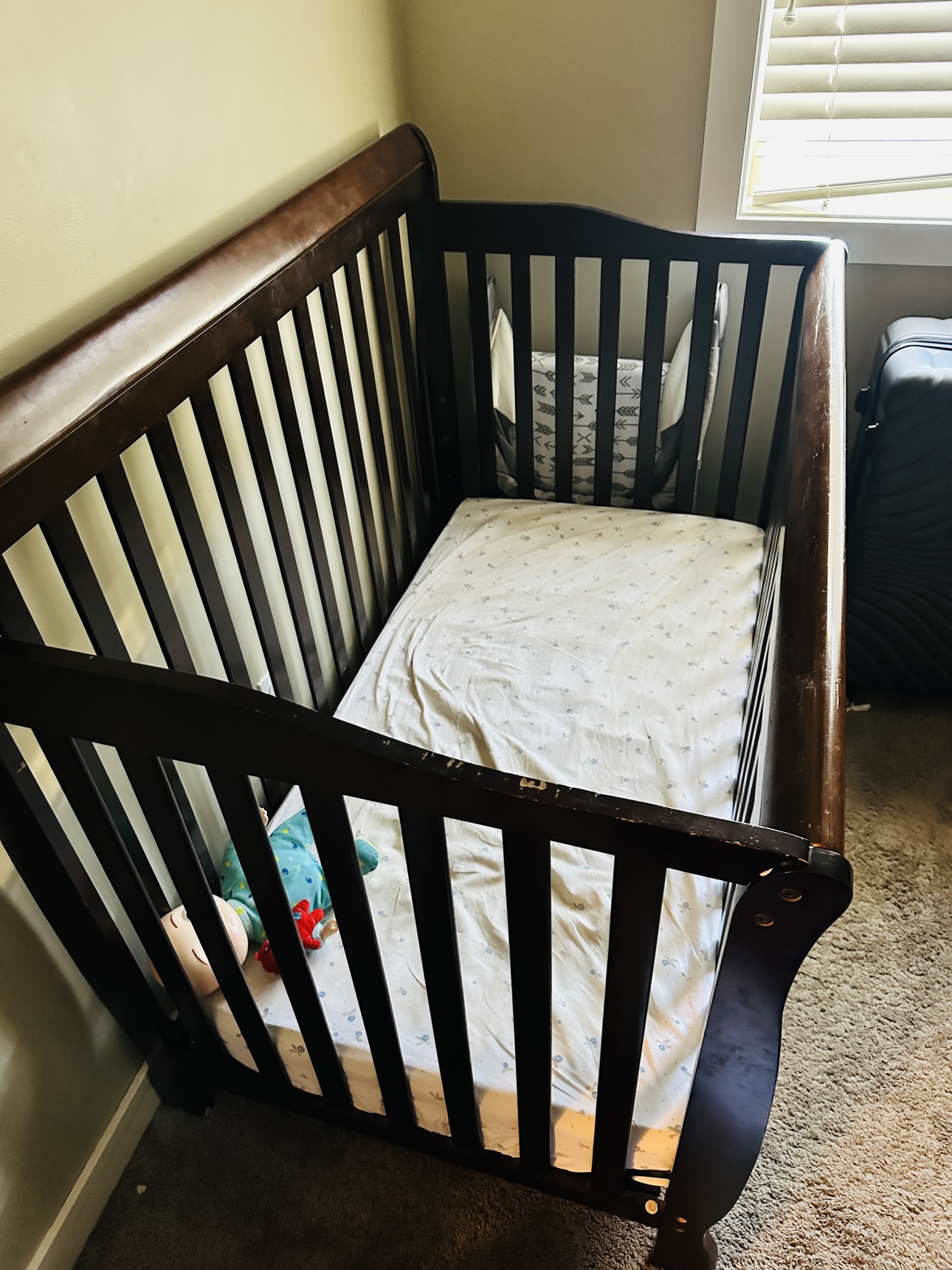 Convertible Crib with Mattress - photo 2