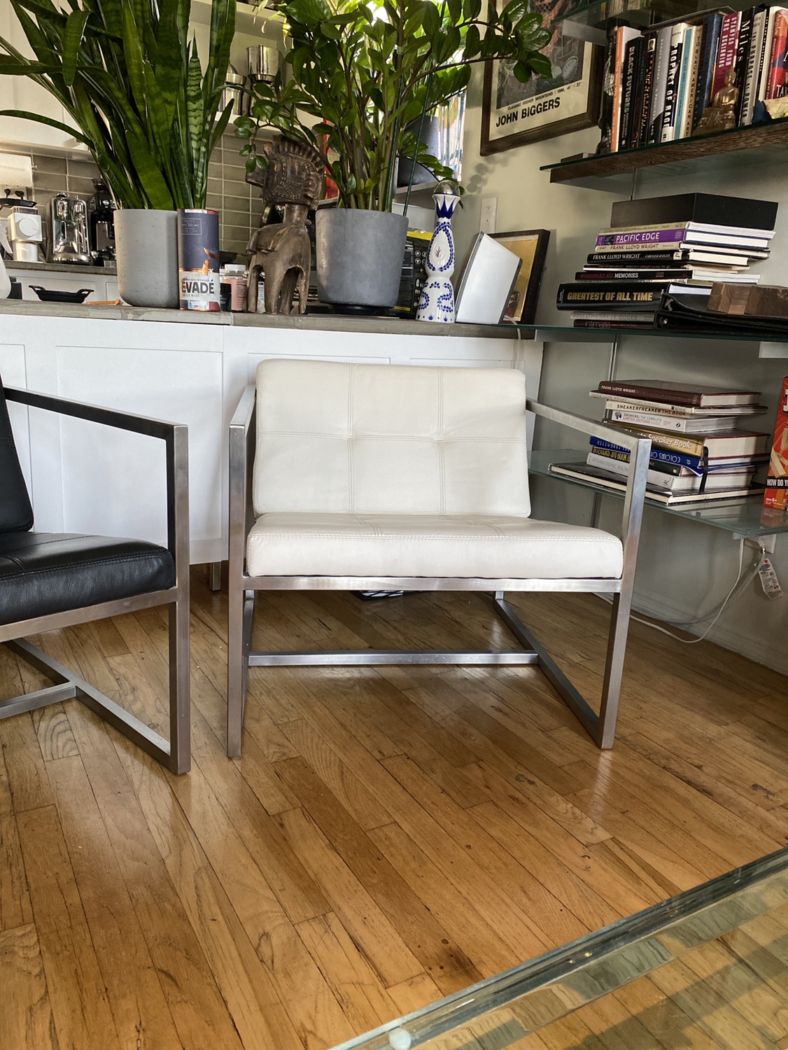 Modern Accent Chairs - photo 2