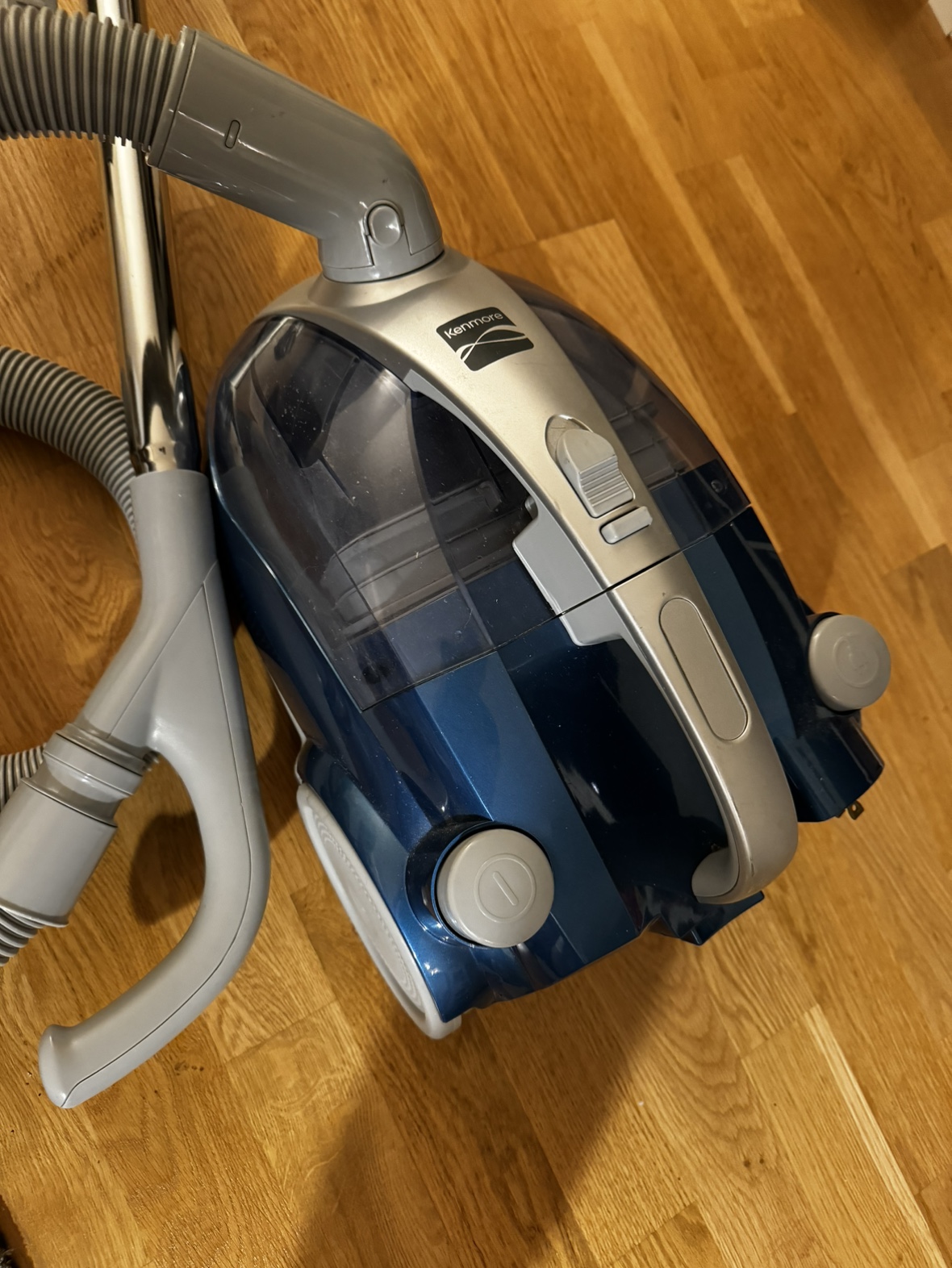 Kenmore Vacuum Cleaner - photo 3