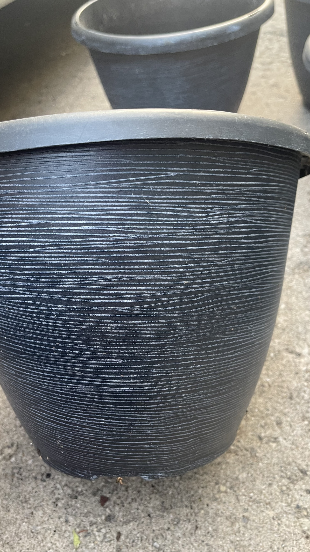 Plastic Planters set - photo 2