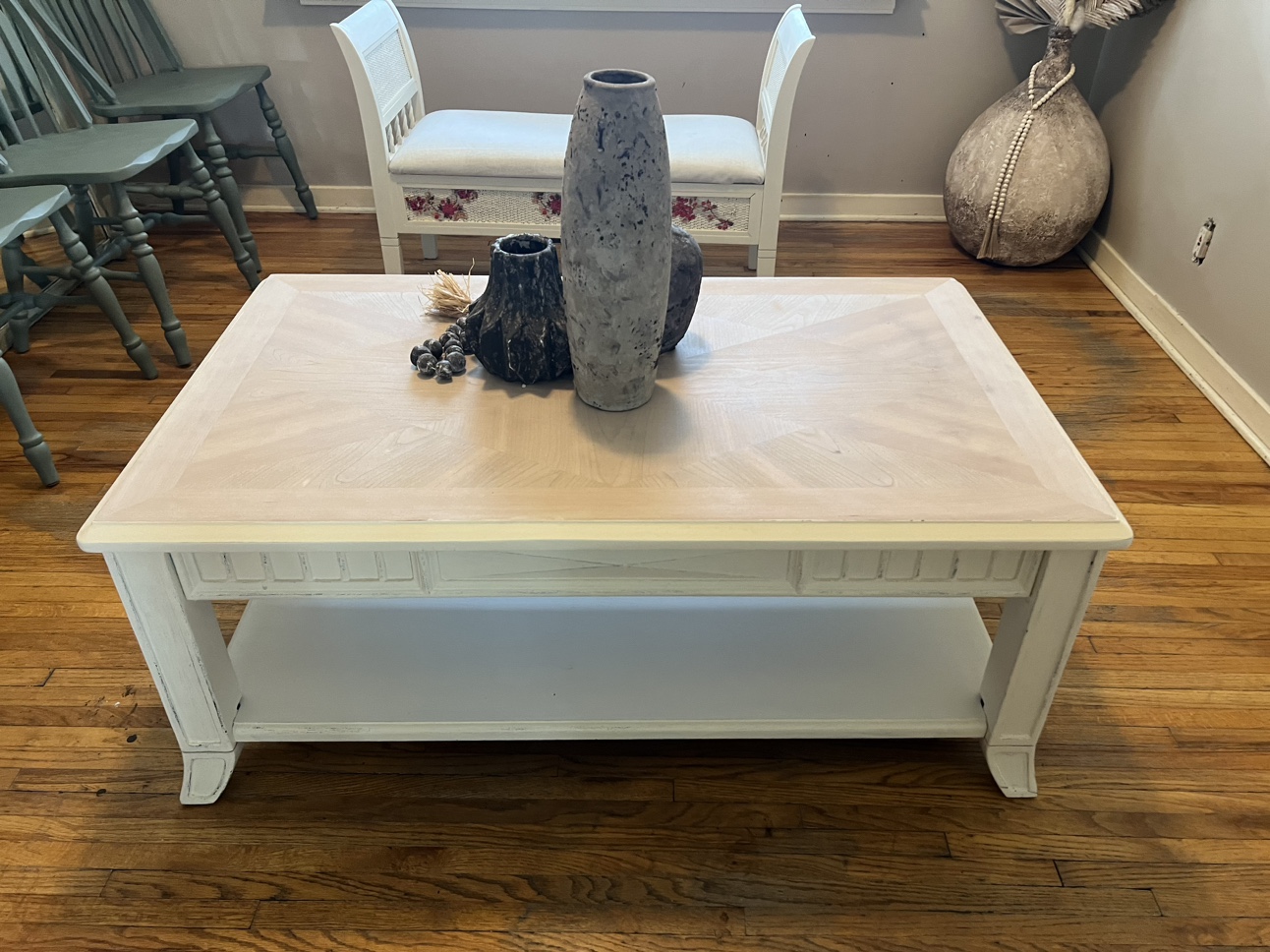 White Coffee Table with Shelf - photo 2