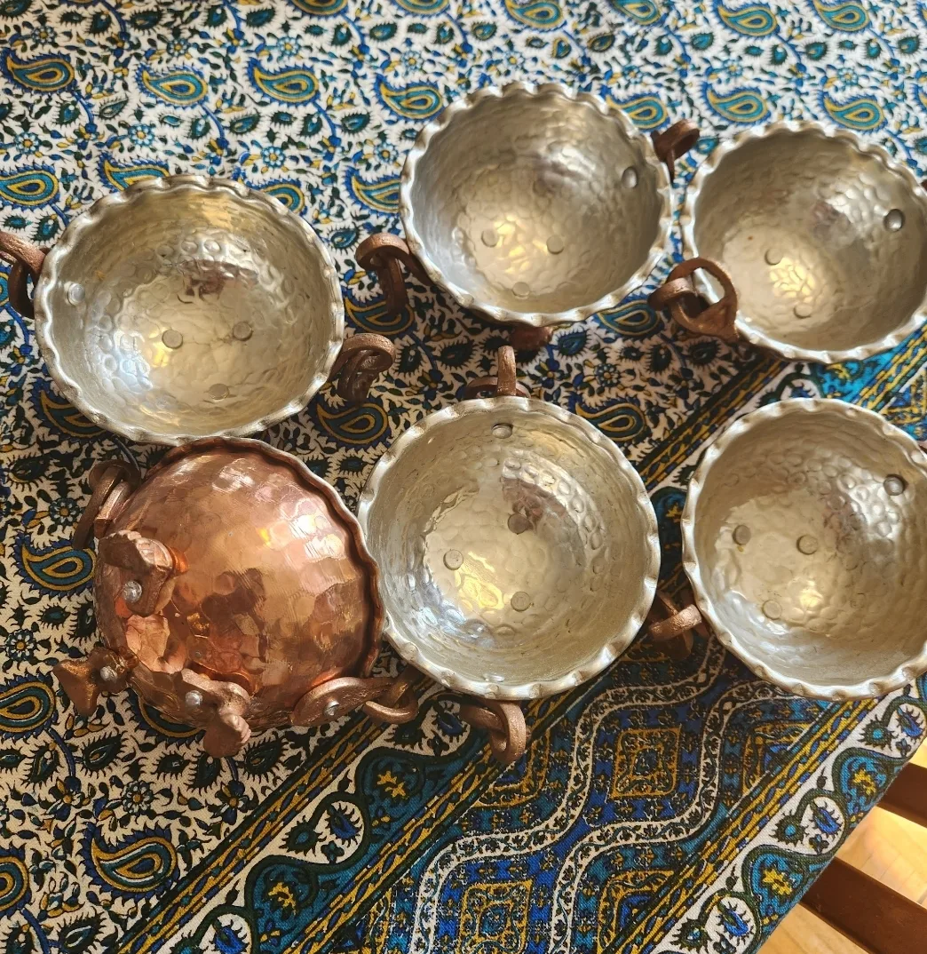6 copper dishes thumbnail