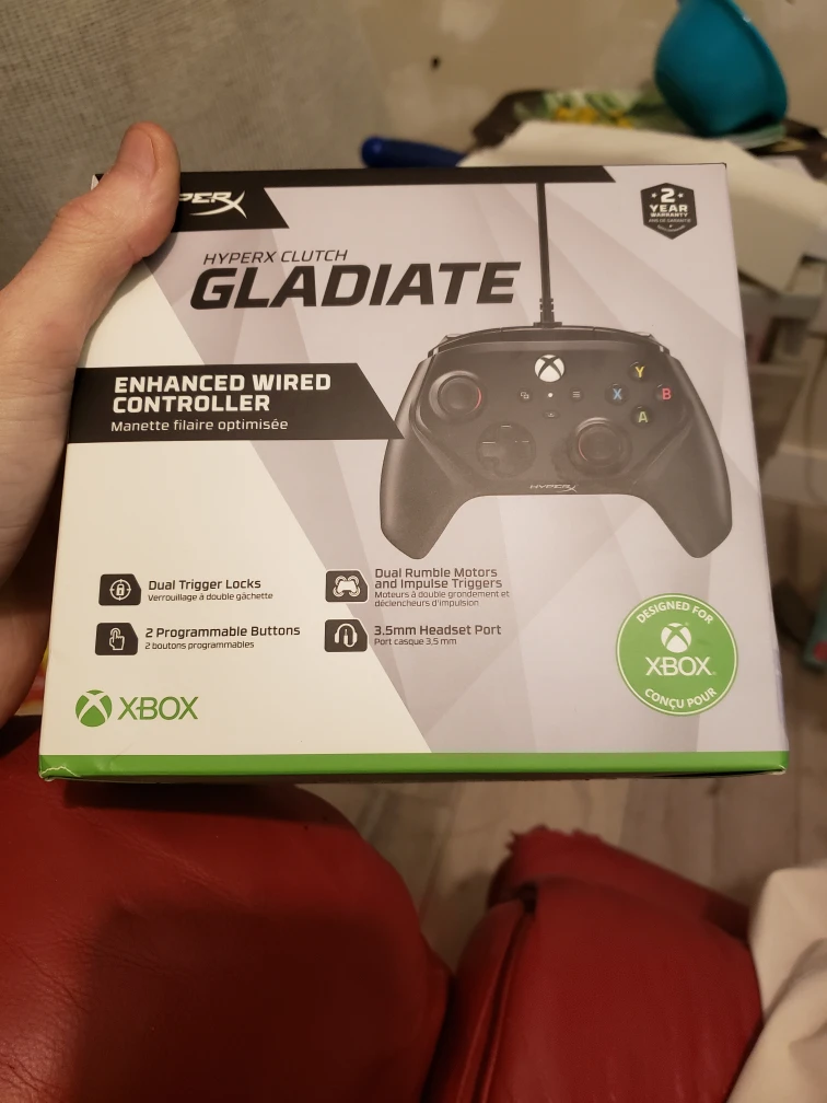 xbox series s console with rgb lighting and pro controller - photo 2