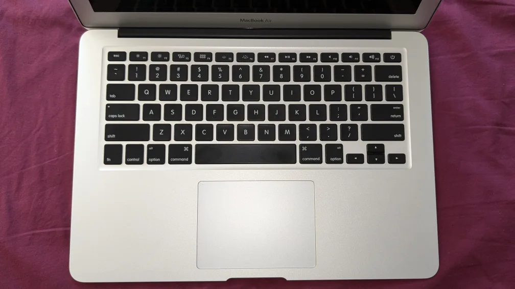 MacBook Air 13' image indicator(3)