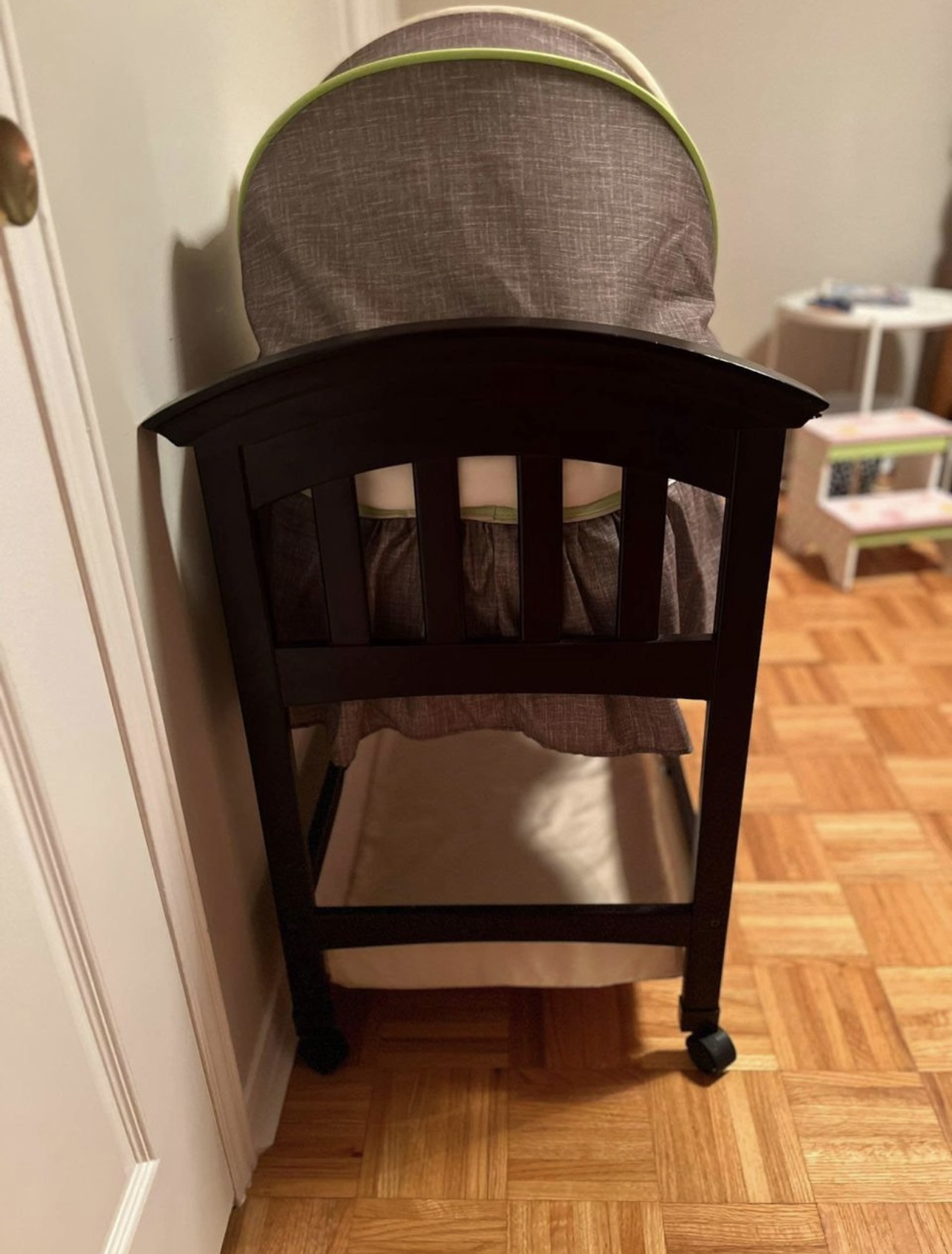 Baby Bassinet with Stand - photo 5