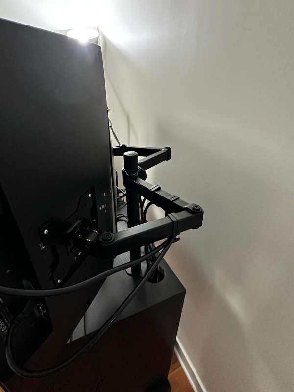 Two HP Monitors, Keyboard, and Dual Monitor Mount - photo 5