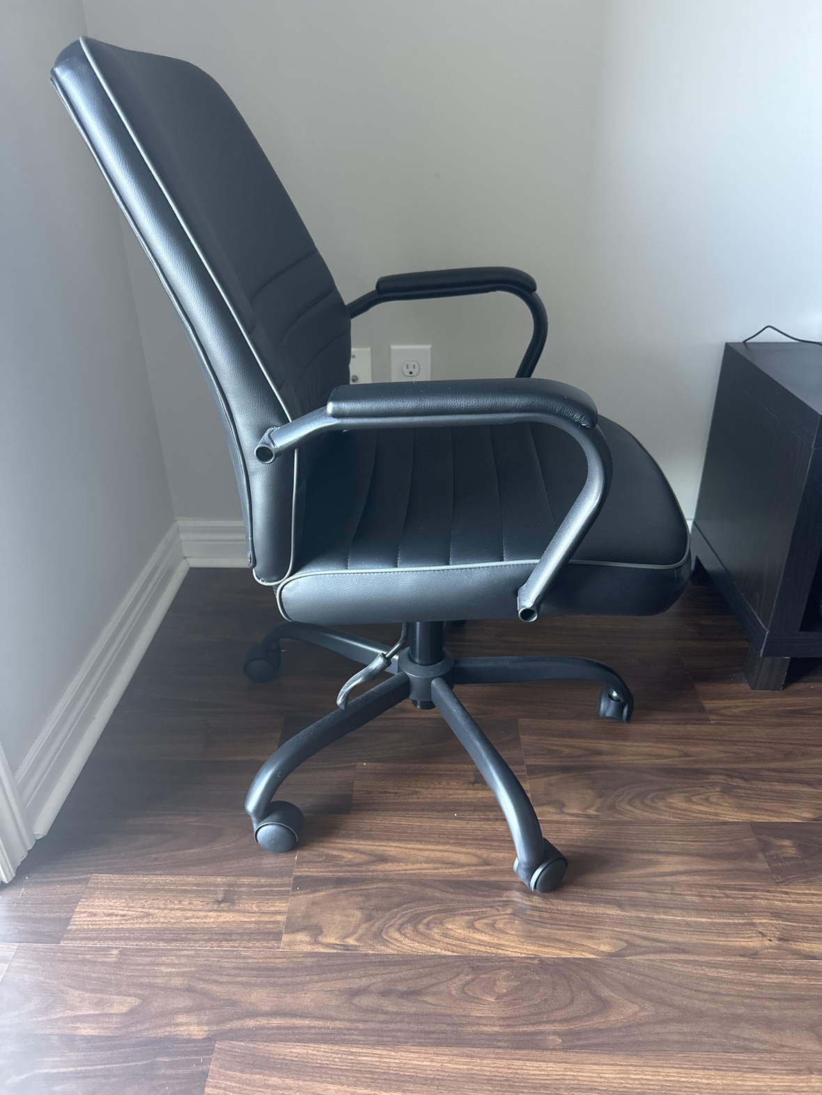 Office chair - photo 5