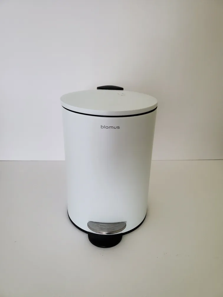 White Garbage Bin image indicator(2)