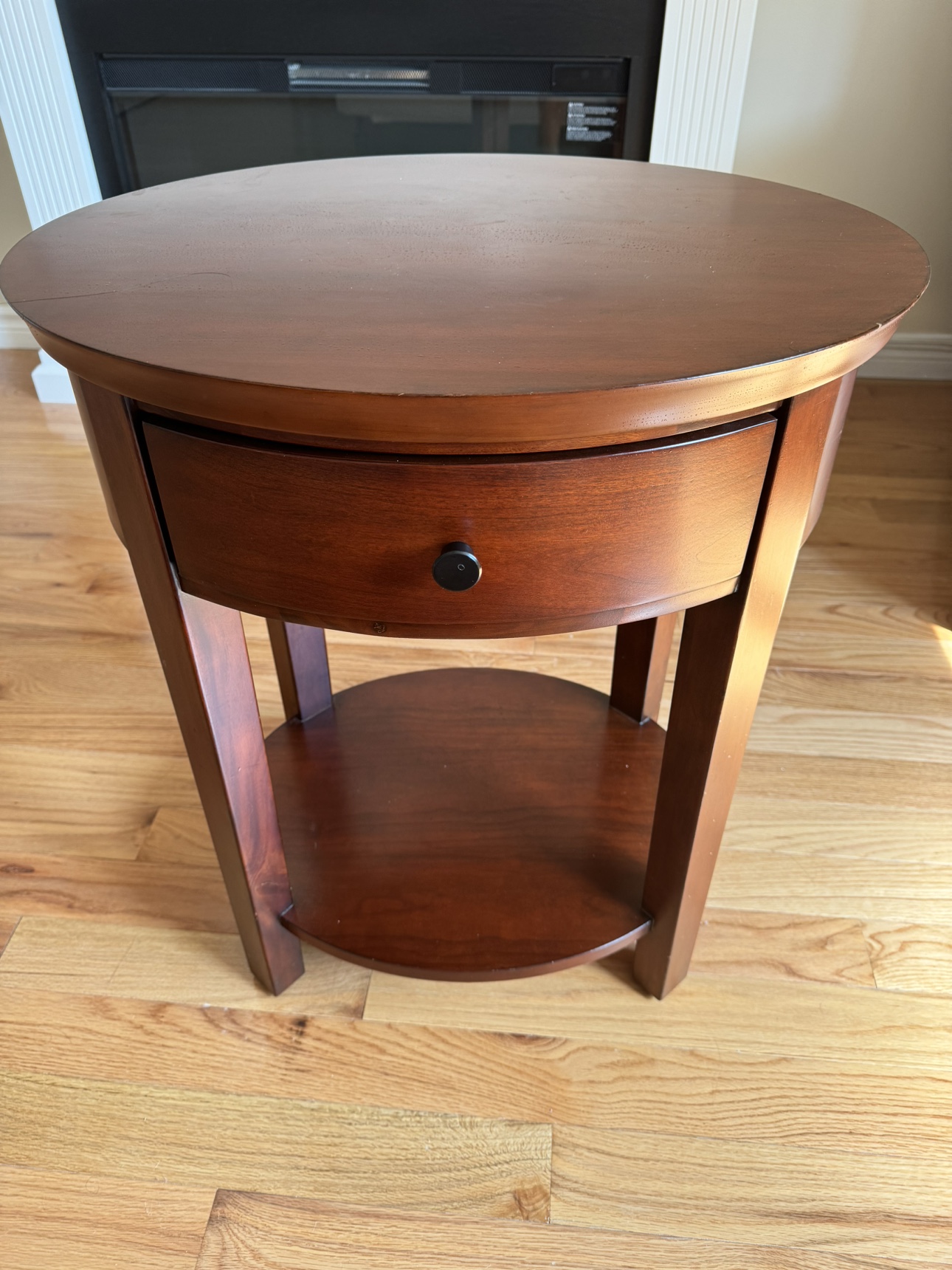 A set of two bedside table - photo 2