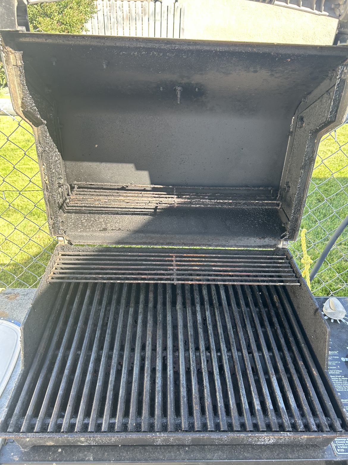 Weber BBQ (Natural Gas) - photo 2