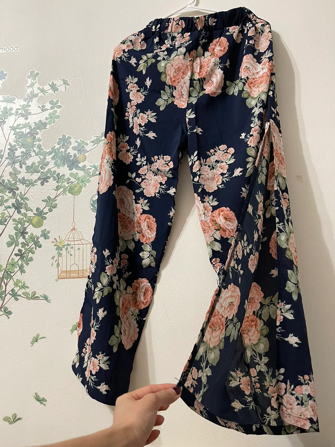 Floral Print Crop Top and Pants Set image indicator(3)