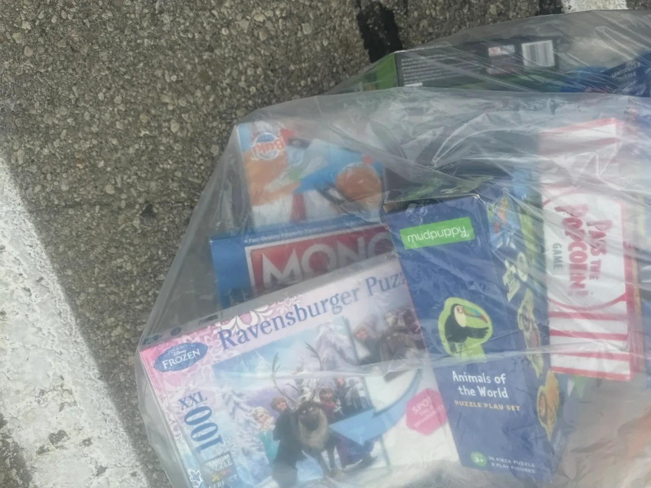 Games and Puzzles Lot image indicator(2)