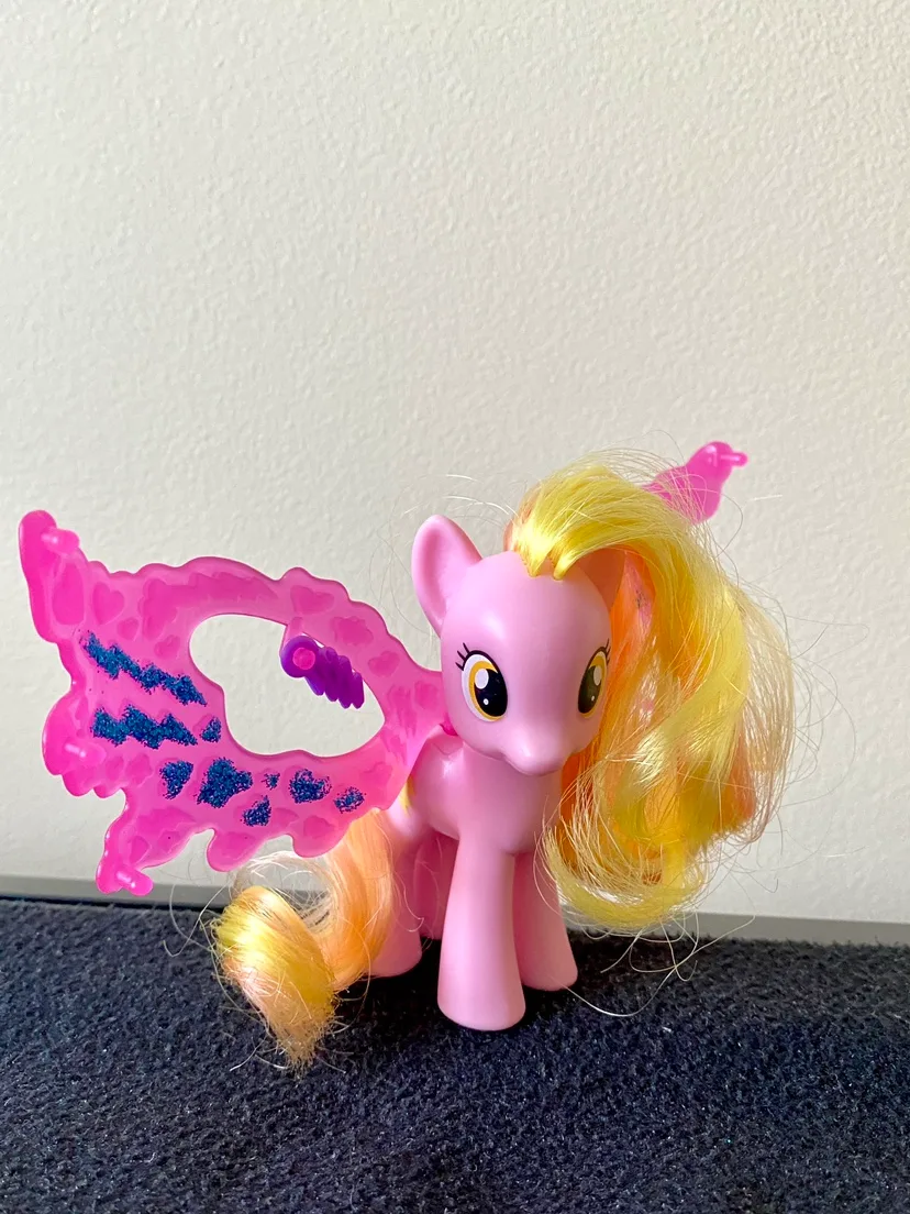 My Little Pony toy figures with wings (set of 2) image indicator(2)