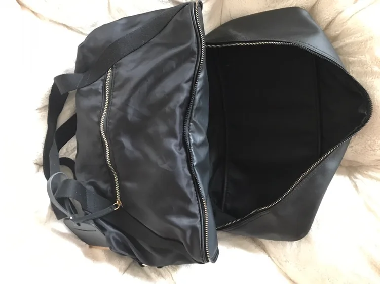 Black Weekender type Bag image indicator(3)