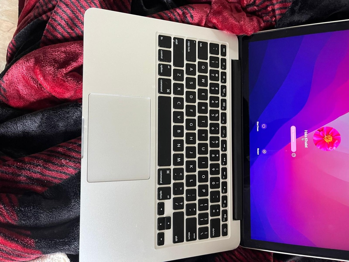 MacBook Pro 13.3 - photo 2