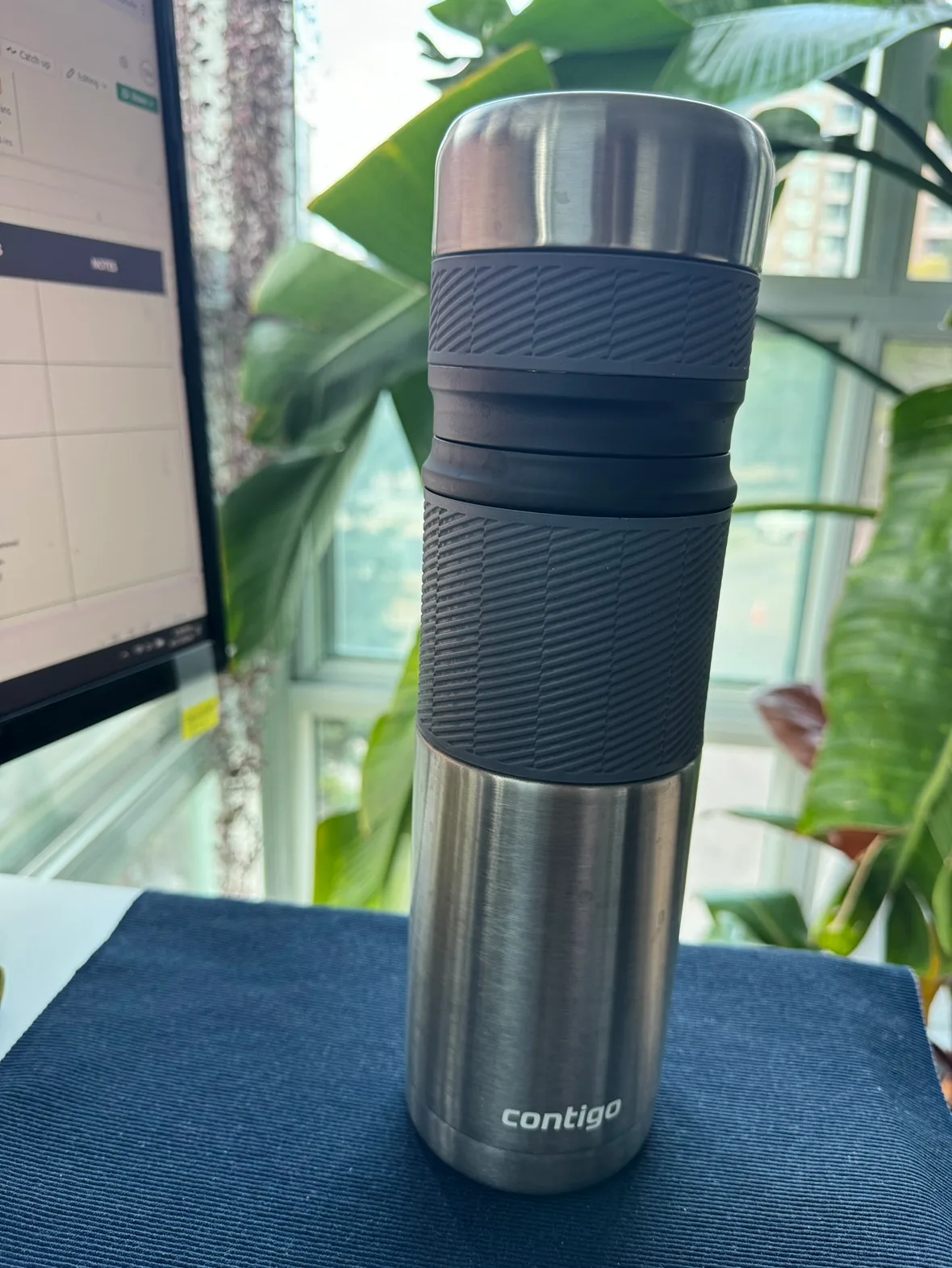 Contigo insulated bottle thumbnail