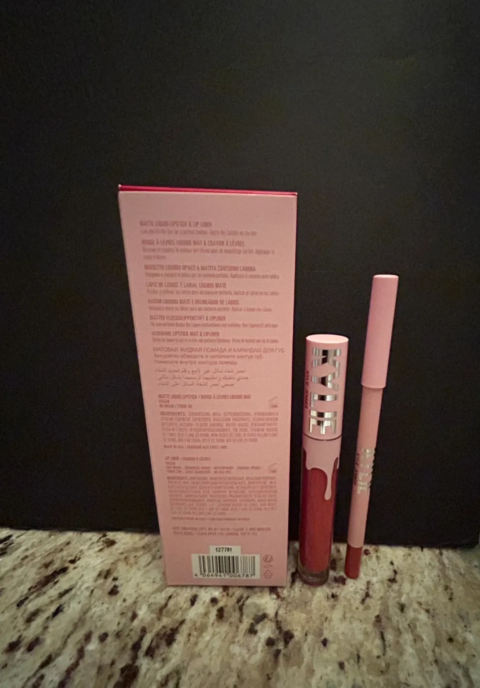 Kylie Jenner Lipstick & Lip Liner Set image indicator(2)