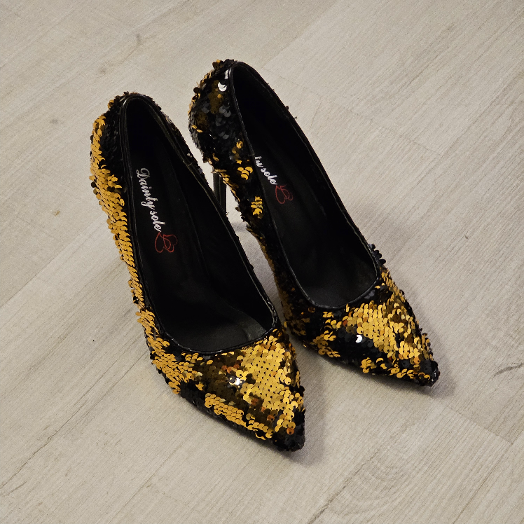 (negotiable) Black and Gold Sequin Heels
