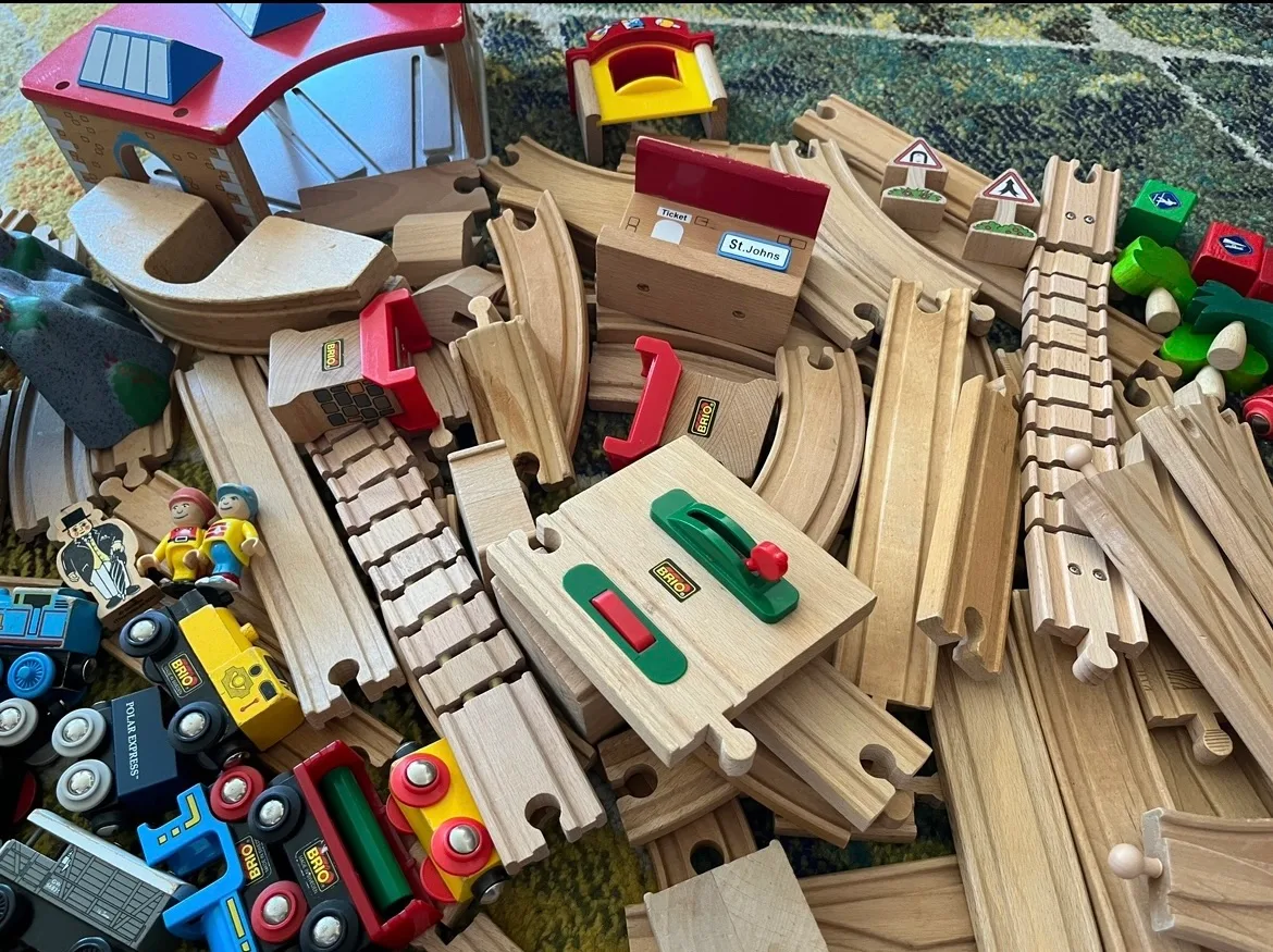 Brio wooden train set image indicator(2)