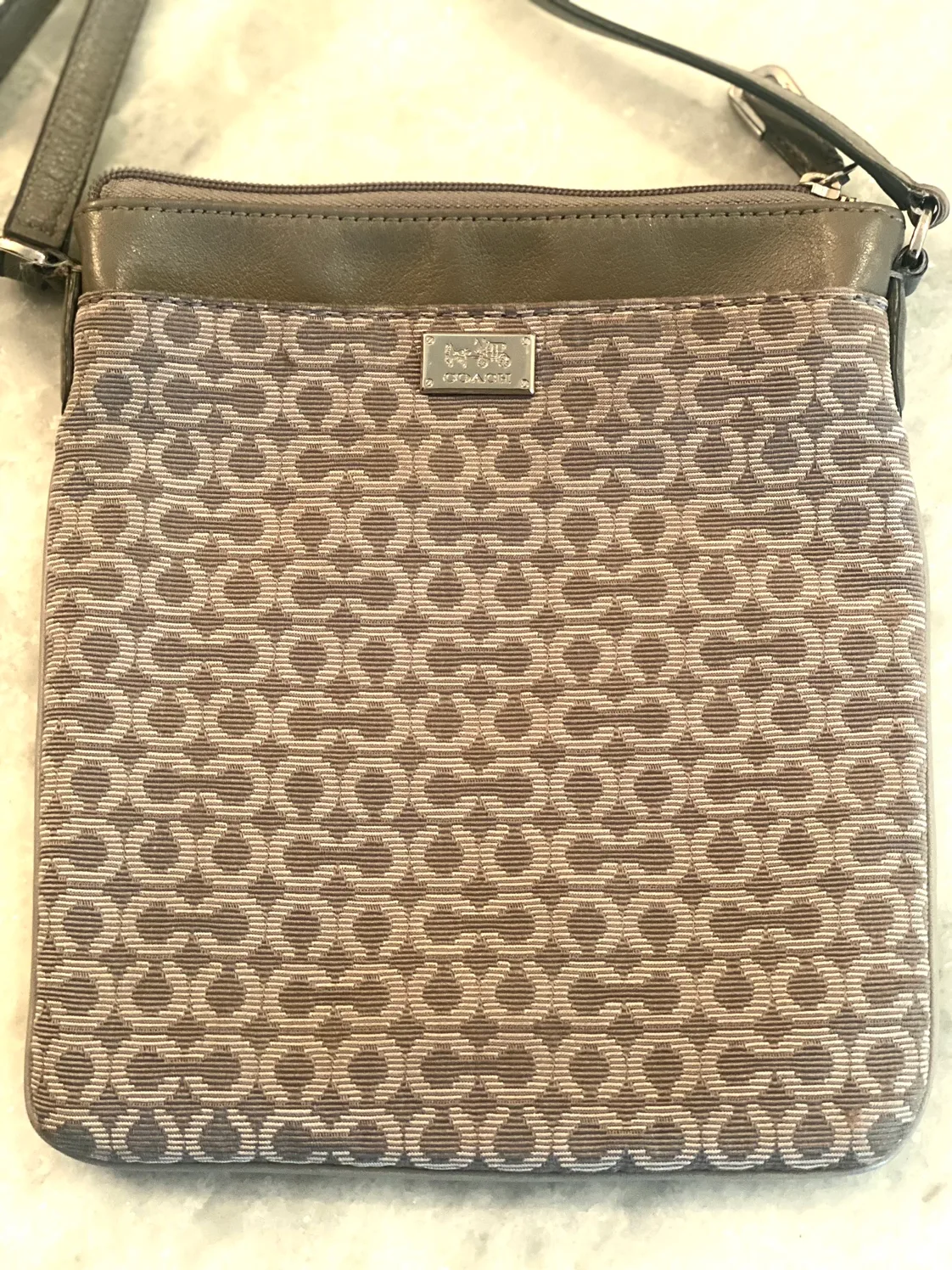 Coach Crossbody Bag image indicator(2)