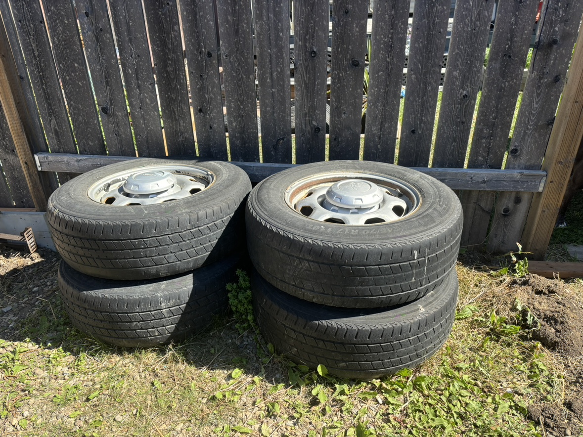 Ford truck tires and rims - photo 2