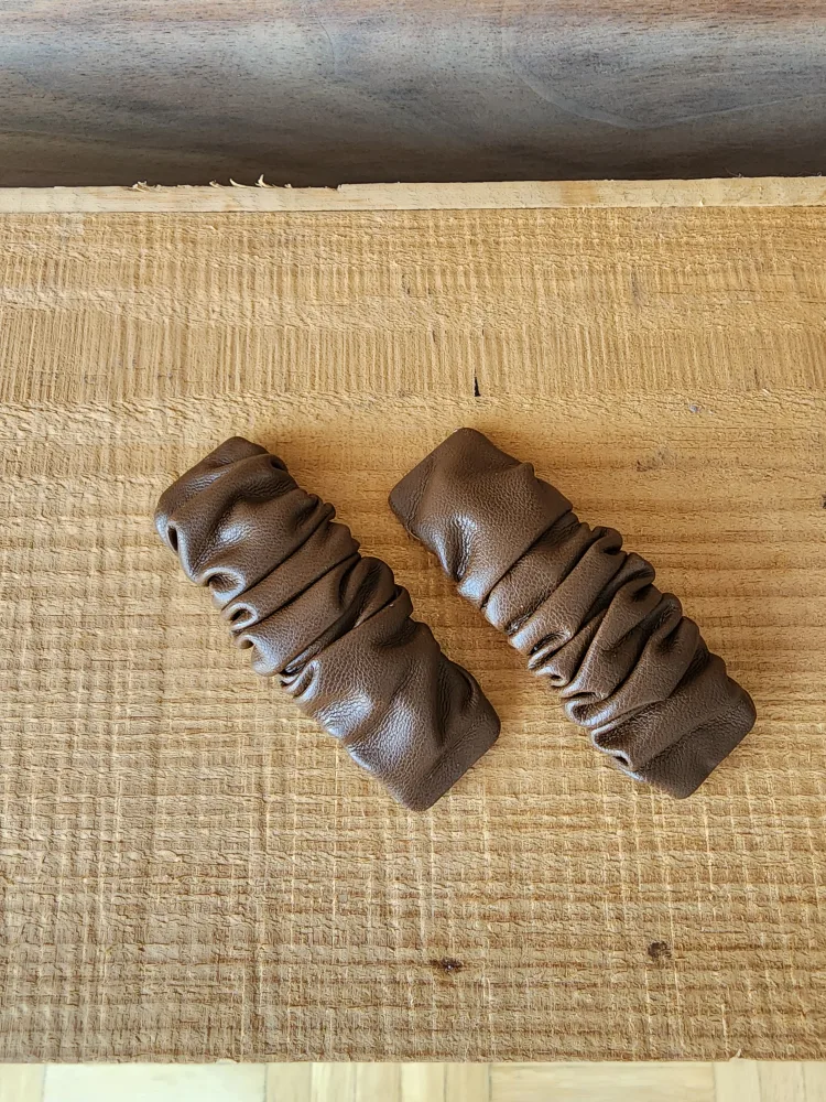 Faux Leather Scrunchie Hair Clips x4 image indicator(3)