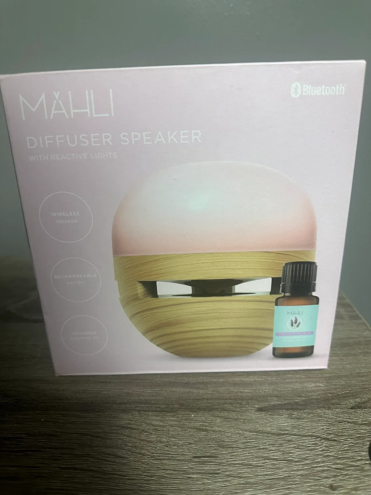 3-in-1 Wireless Speaker, Diffuser & Color-Changing Night Light image indicator(2)