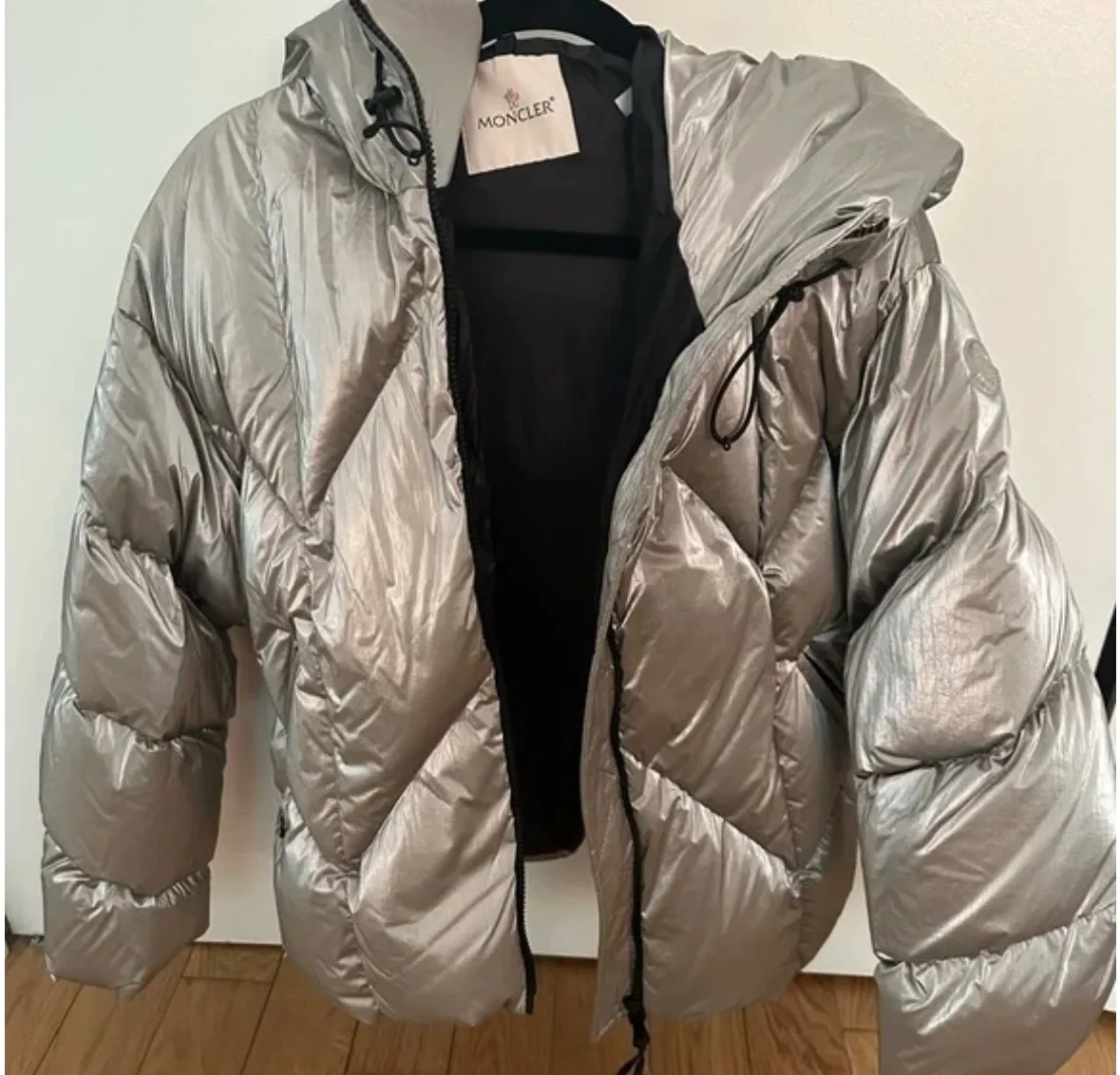 Moncler Down Puffer Jacket image indicator(2)