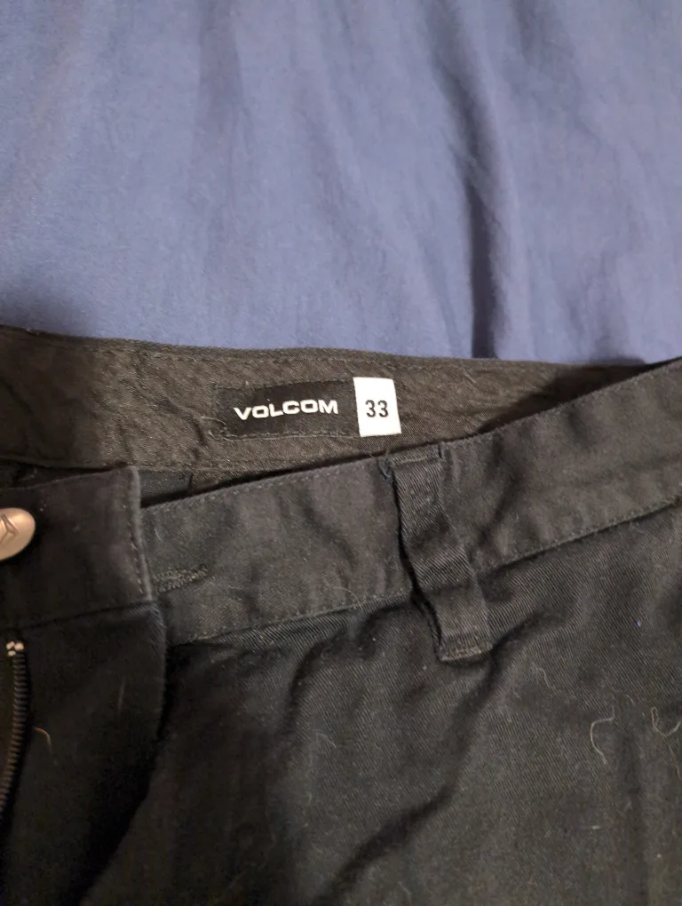 Volcom Men's Shorts Size 33 image indicator(2)