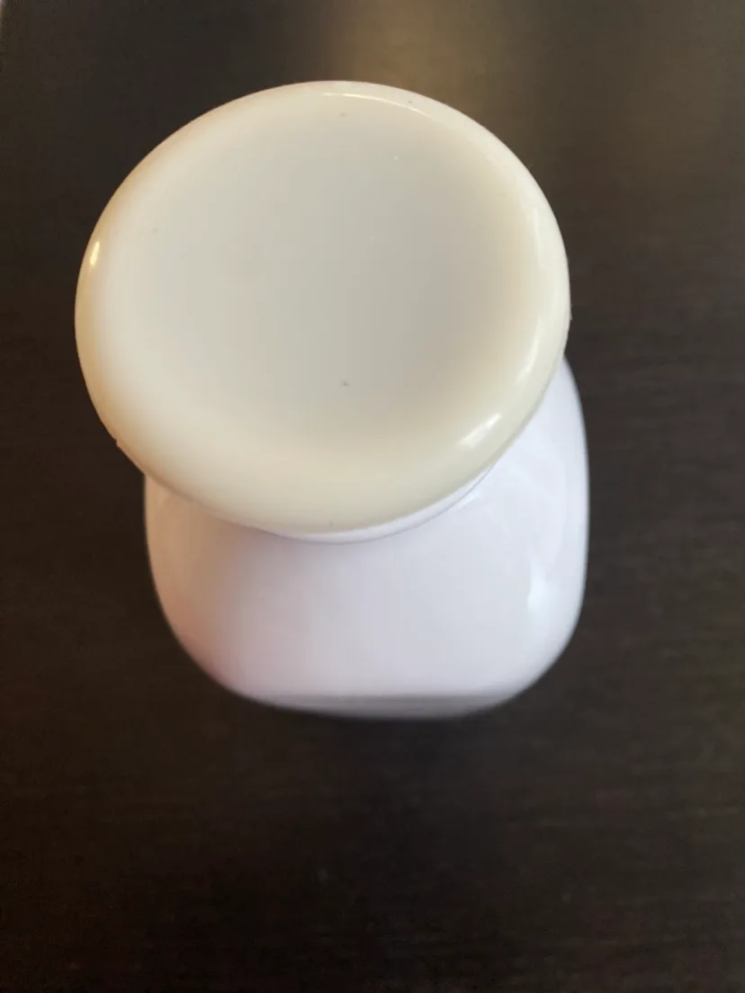 White Ceramic Milk Bottle image indicator(4)