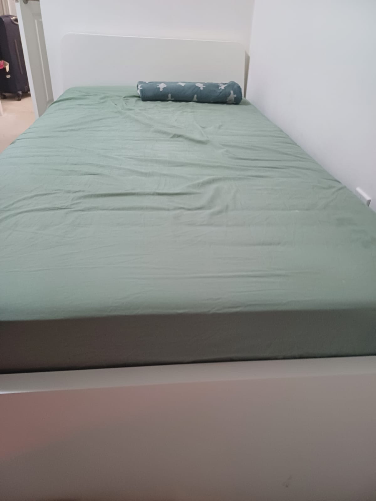 White twin Bed Frame with mattress - photo 2
