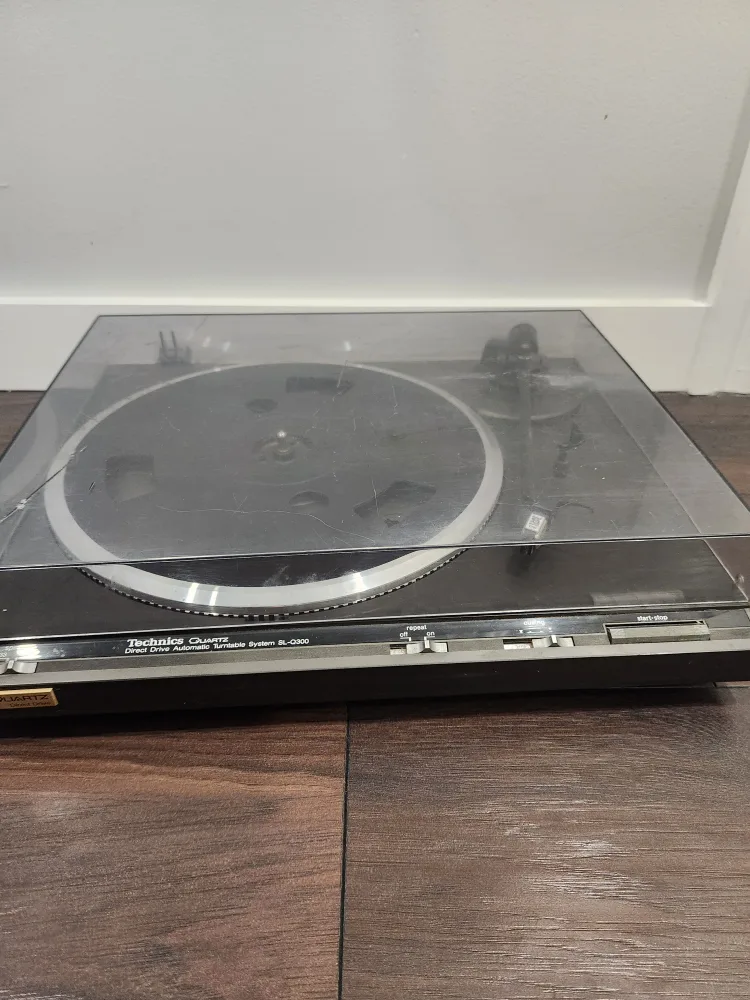 Technics SL-Q300 Turntable 🧡 thumbnail