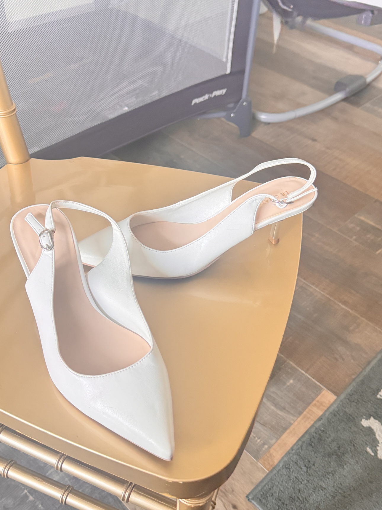 Le Chateau White Slingback Heels - photo 2