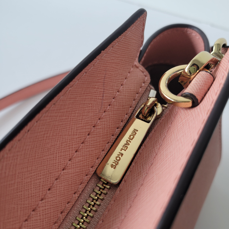 Michael Kors Pink Crossbody Bag - photo 2