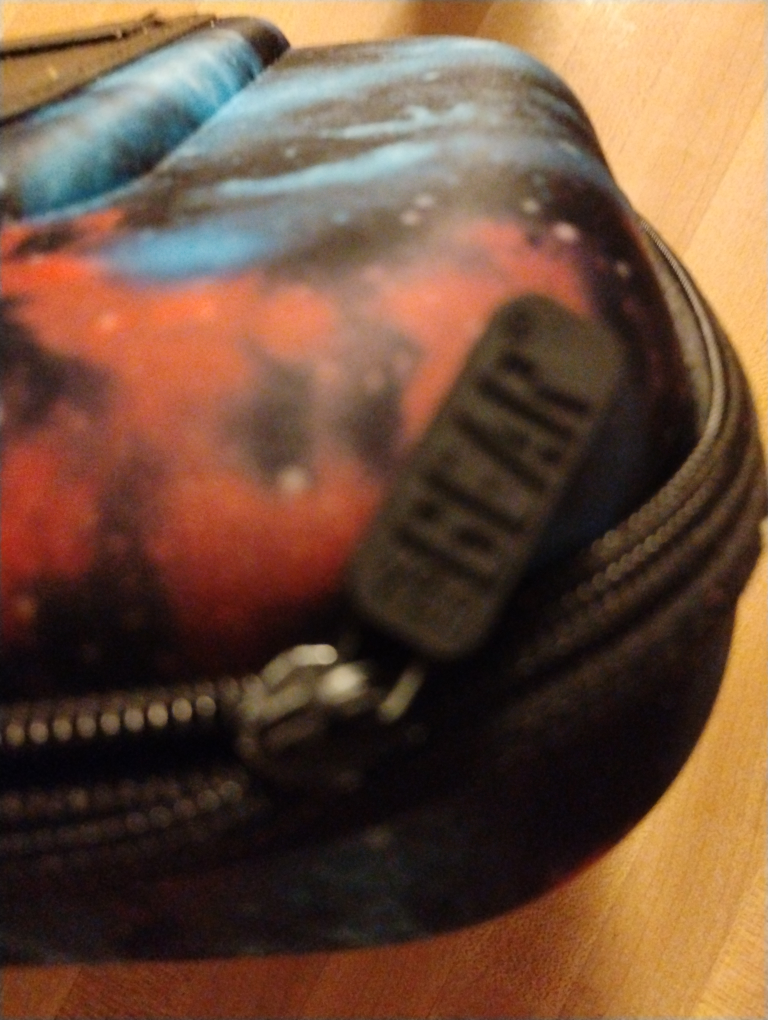 case - photo 3