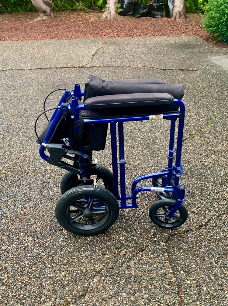 Drive Medical Blue Transport Wheelchair image indicator(4)