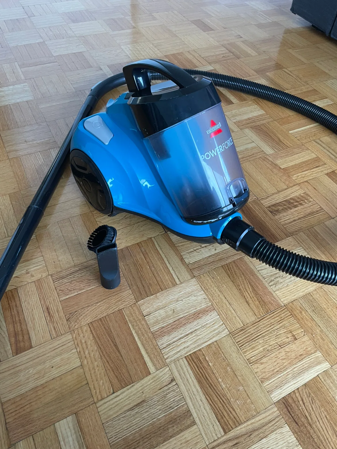 Vaccum Cleaner- Relocation Sale thumbnail