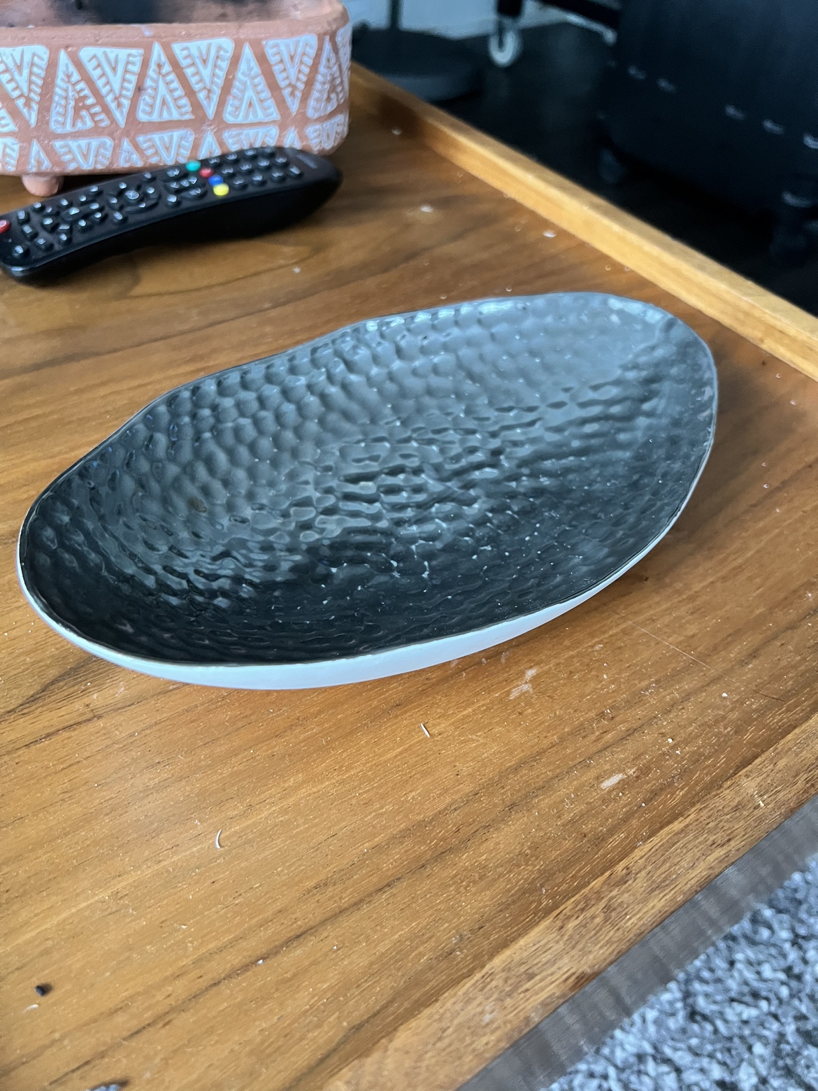 Black and White Oval Dish - photo 2