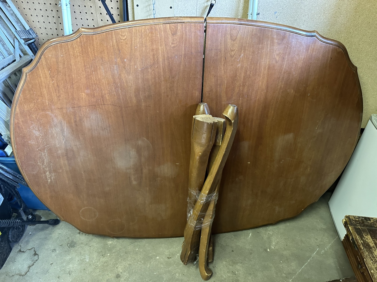 Solid oak wood table and chairs - photo 3
