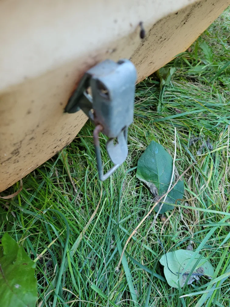 Car Top Cargo Carrier Box - Make an Offer!!! image indicator(8)