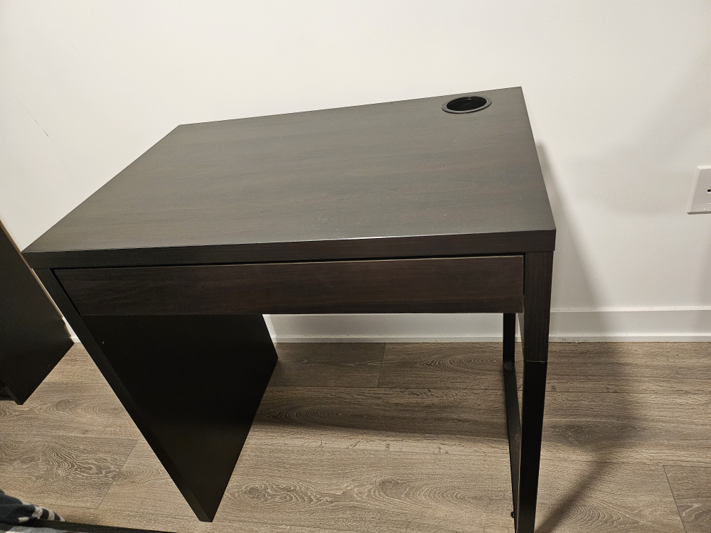 IKEA MICKE Desk - photo 3