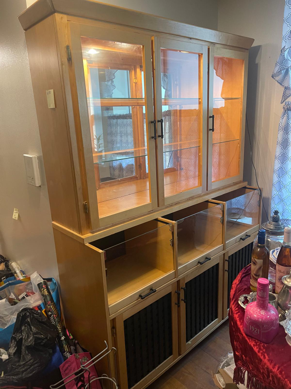 Wooden Display Cabinet - photo 4