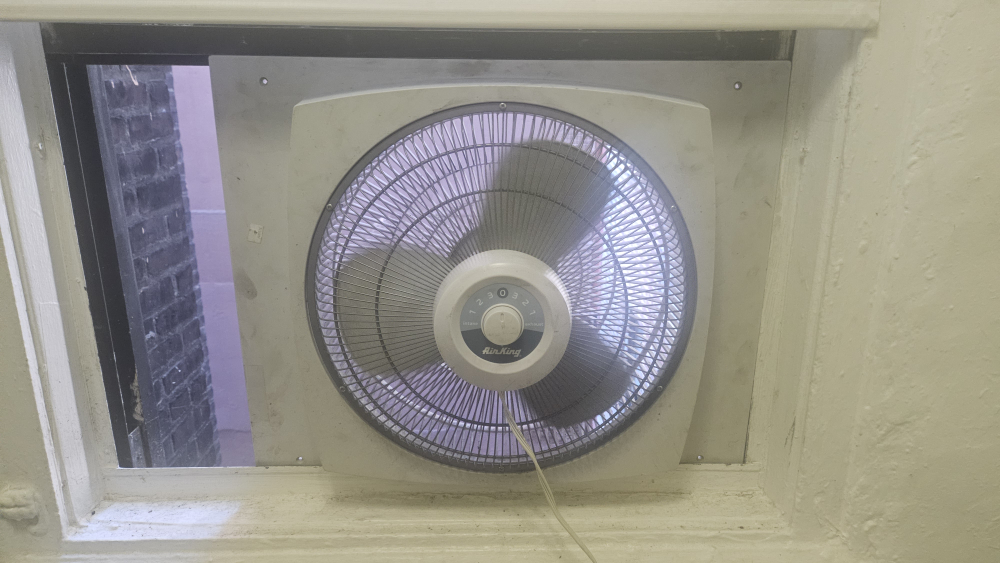 Air King Window Fan🧡