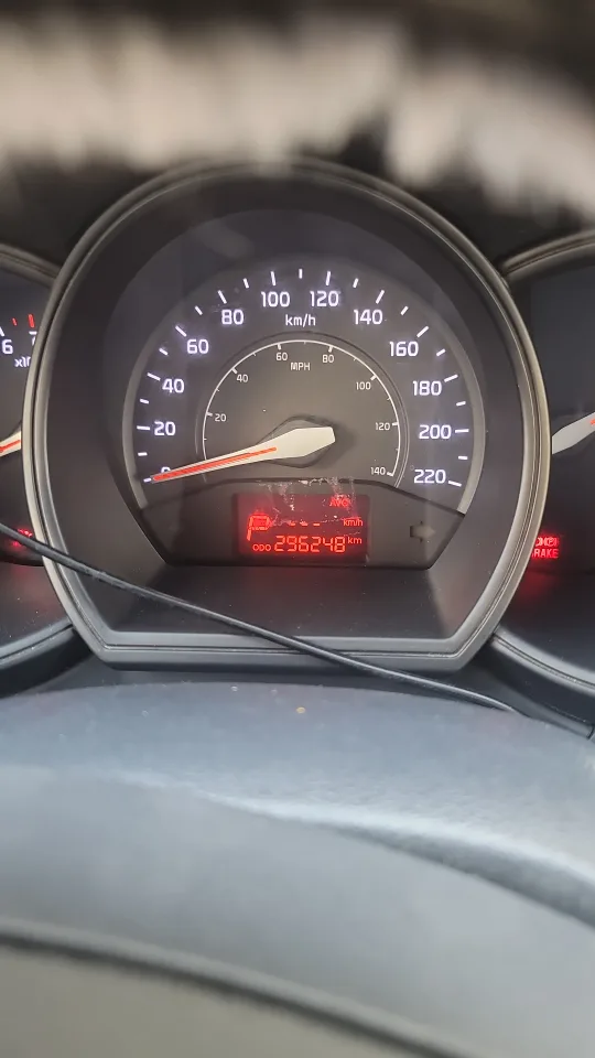 2012 Kia Rio image indicator(4)