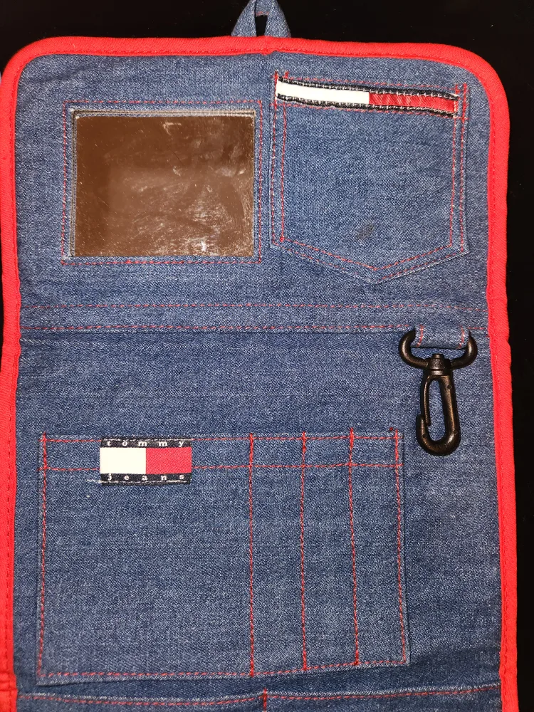Tommy Hilfiger Denim Travel Case image indicator(3)