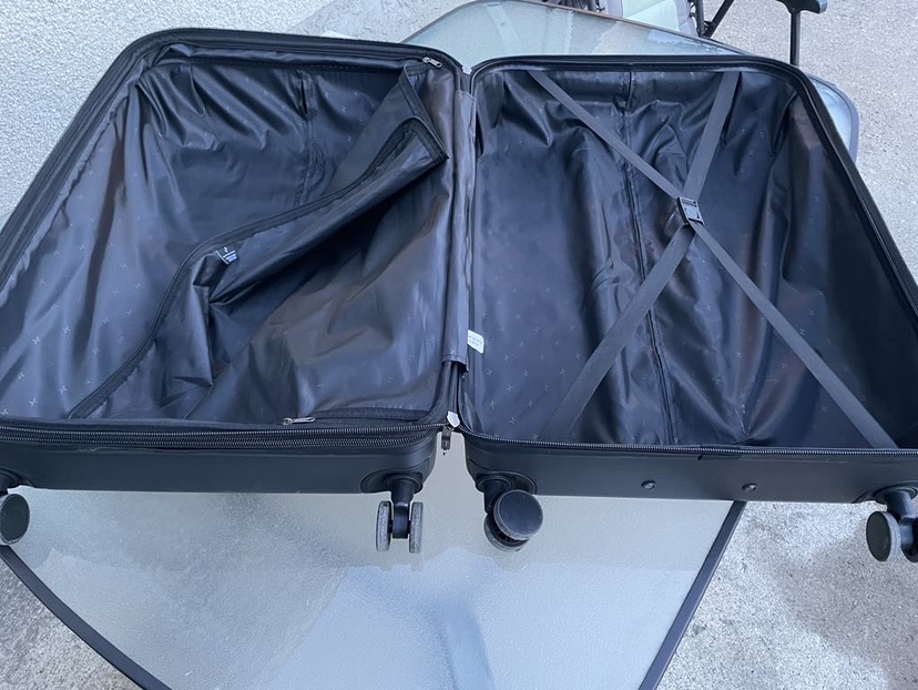 Large Black Suitcase with Wheels - photo 4