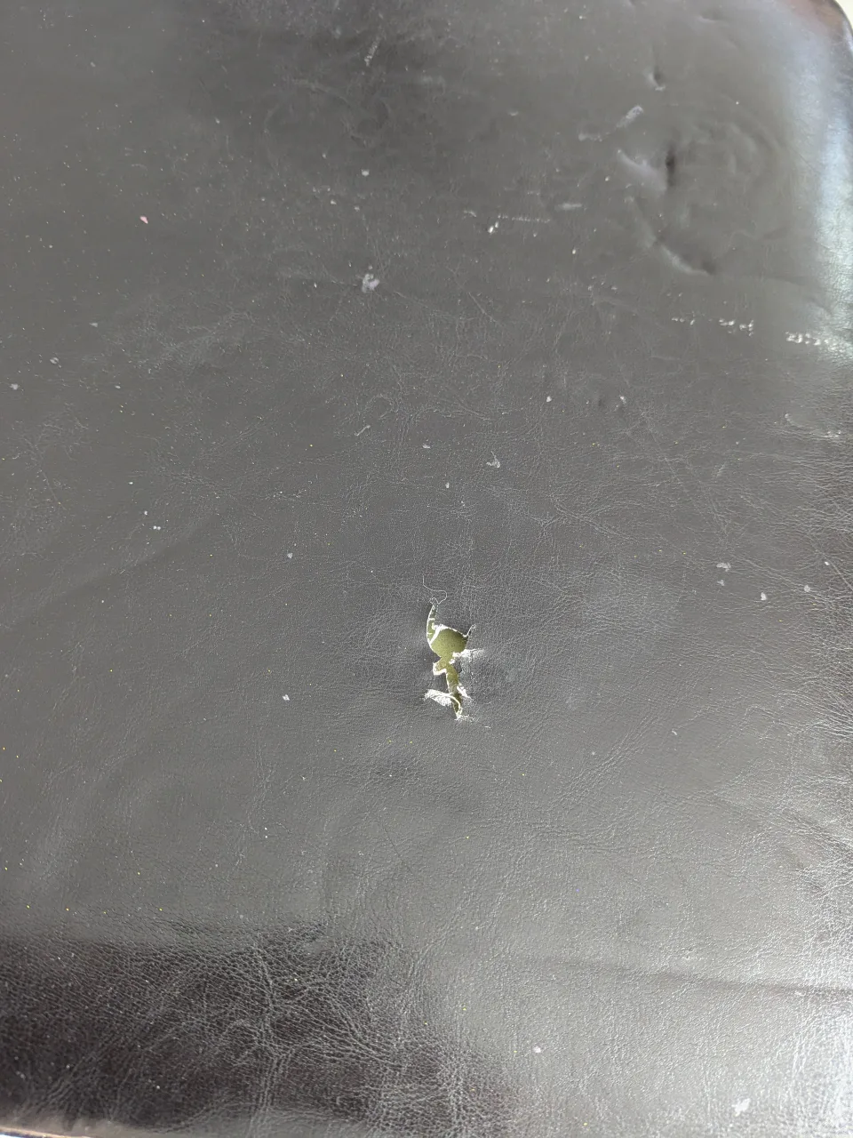 Free Ottoman (has a small hole on the top) #Freecycle image indicator(4)